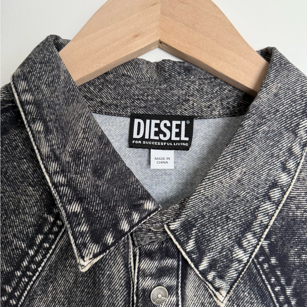 Diesel - Picture 2 of 7